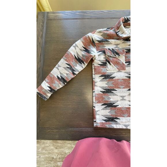 Small altar'd state south west shacket western - Picture 12 of 16